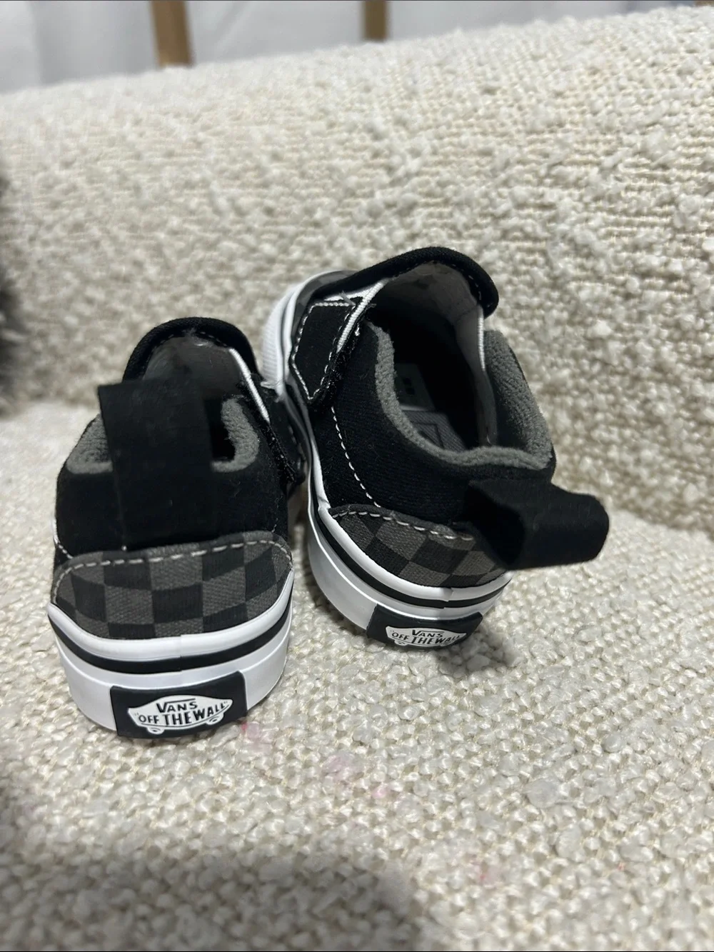 Infant Vans Checkerboard Slip-On Sneakers in Black and Gray - Picture 4 of 6